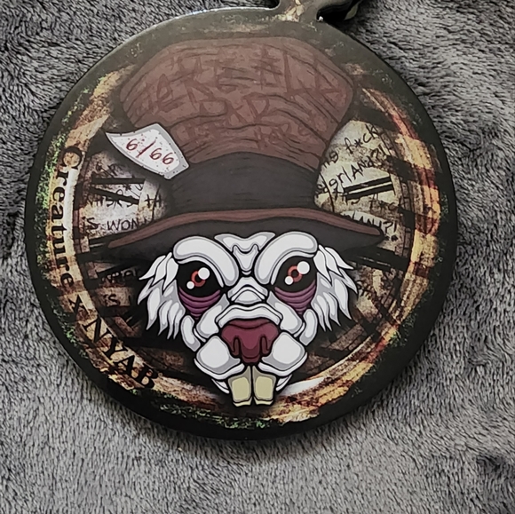 Alice in Wonderland Gift Set - Picture 5 of 7